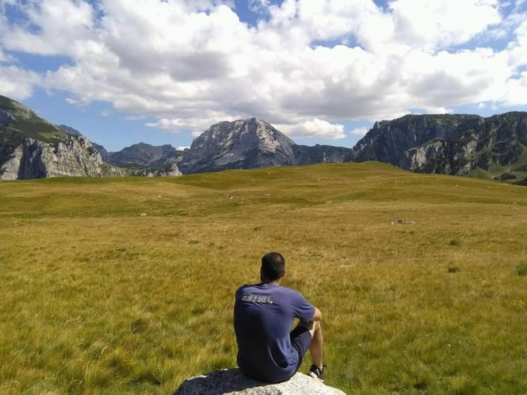 Katun Ljeljenak Hotel Plužine Eksteriør billede