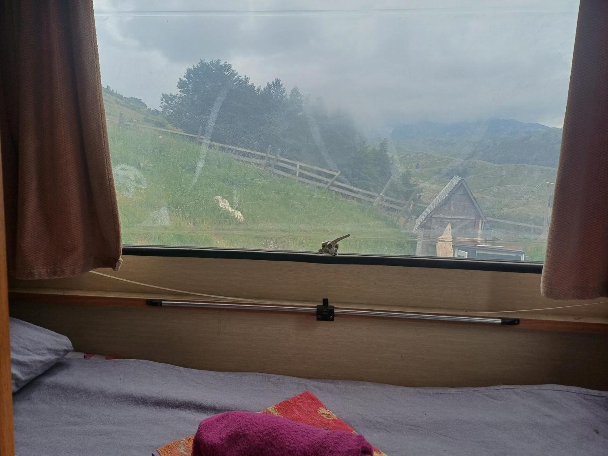 Katun Ljeljenak Hotel Plužine Eksteriør billede