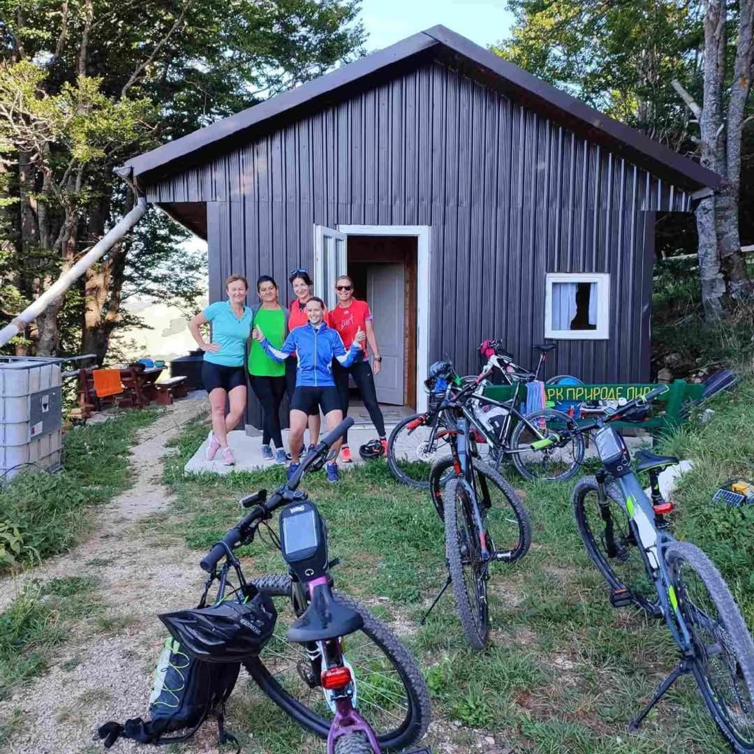 Katun Ljeljenak Hotel Plužine Eksteriør billede