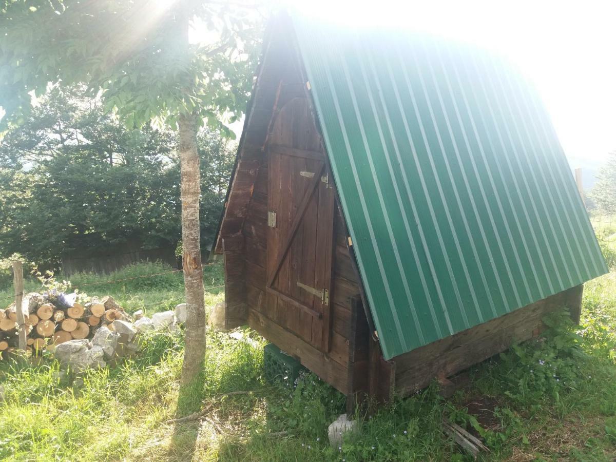 Katun Ljeljenak Hotel Plužine Eksteriør billede
